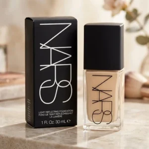 NARS Light Reflecting Foundation / Fond de Teint Réfléchissant la Lumière