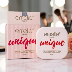 Unique Weightless Perfection Flawless Finish Compact Powder SPF 20